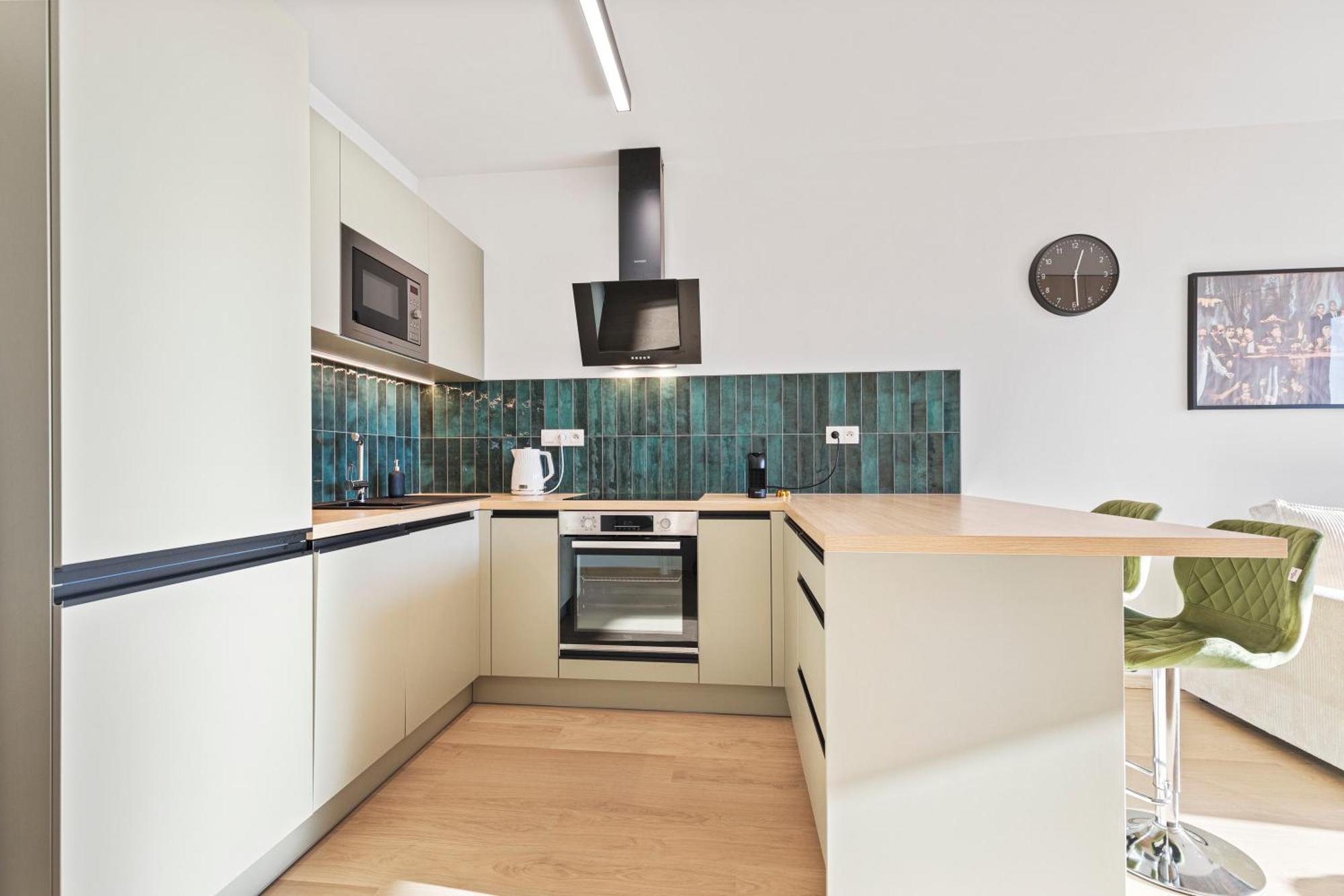 Modern With Ac And Balcony Modra